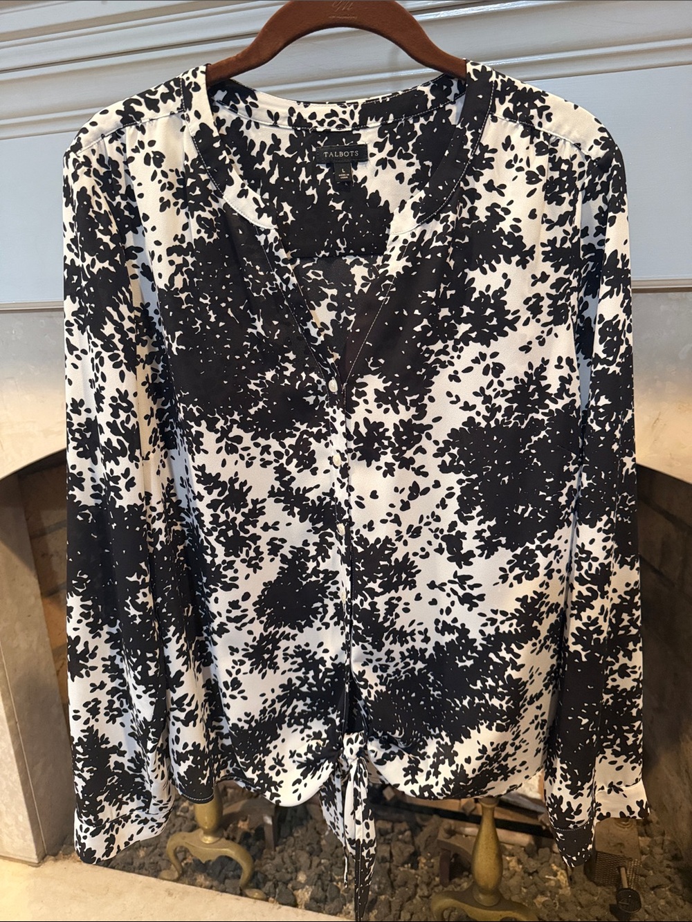 Talbots Black and White Floral Tie-Front Button Down Shirt size Large